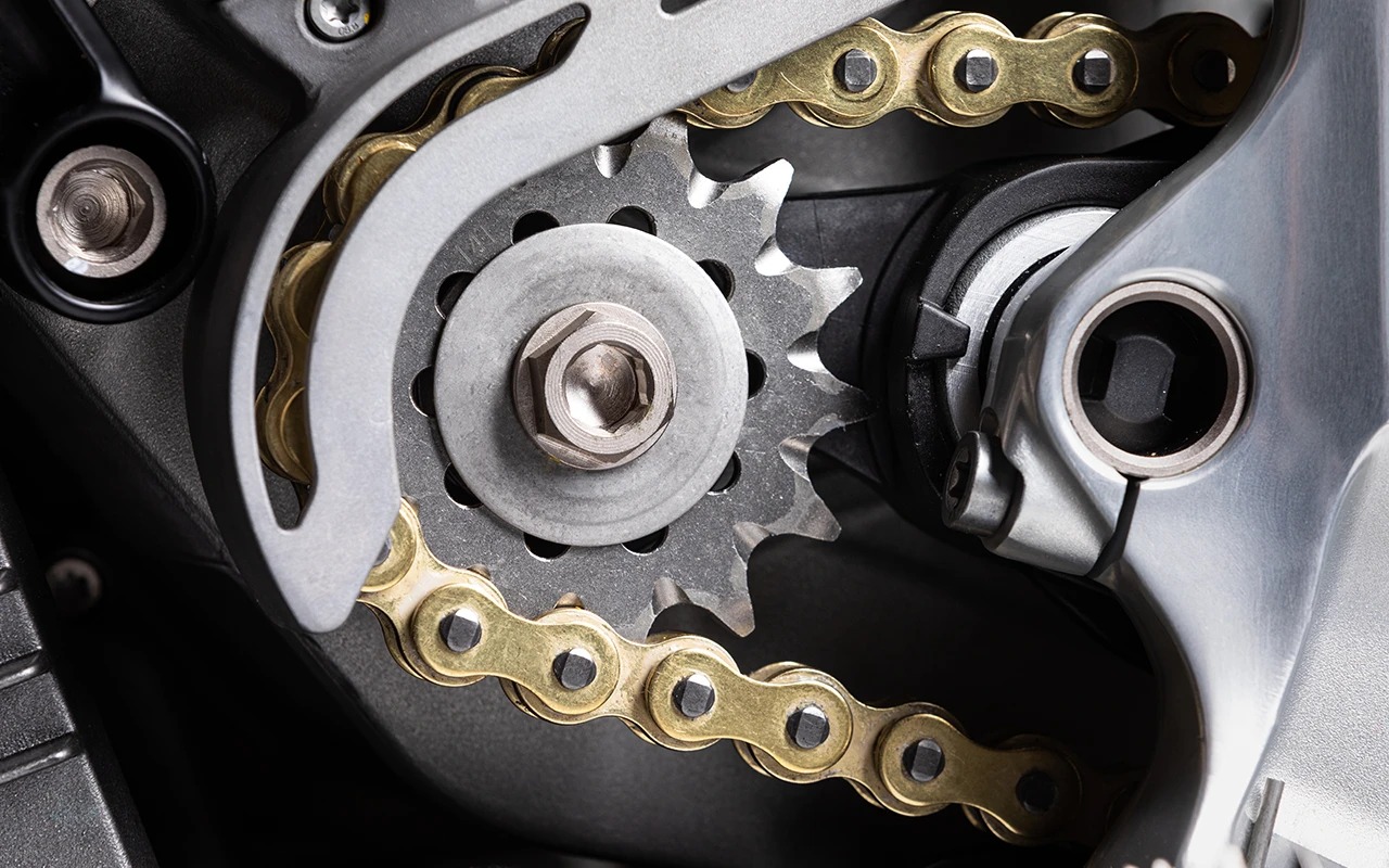 CtrOY066JH_Front sprocket.jpg